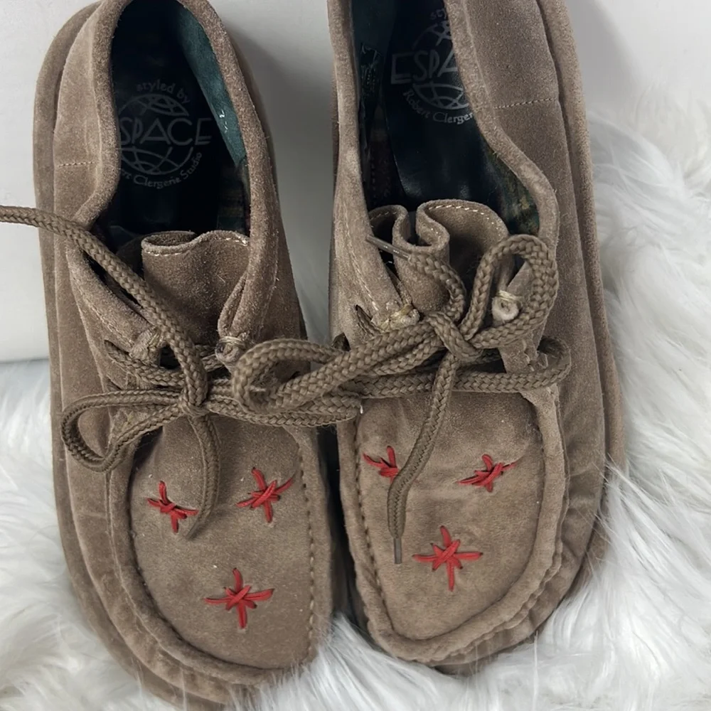 Espace by Robert Clegeri brown lace booties Women’s 7.5